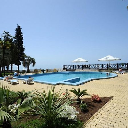 Hotel Lazurniy Bereg Gagra Exterior foto