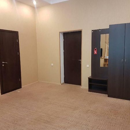 Hotel Lazurniy Bereg Gagra Exterior foto