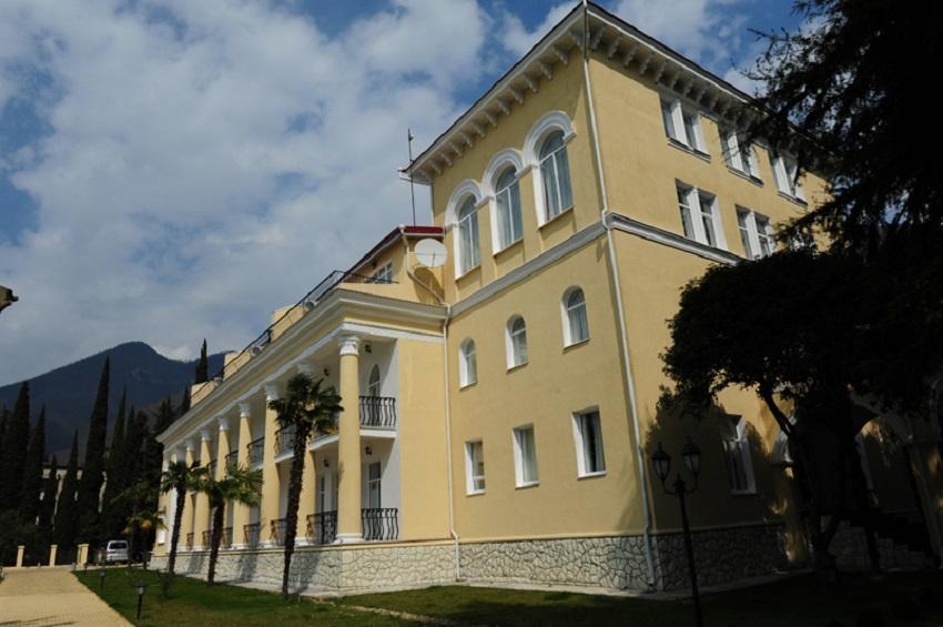 Hotel Lazurniy Bereg Gagra Exterior foto