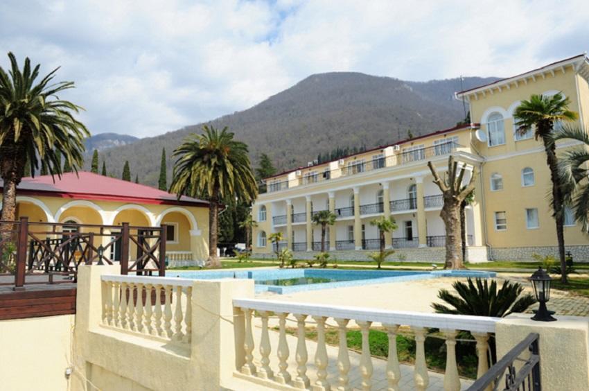 Hotel Lazurniy Bereg Gagra Exterior foto
